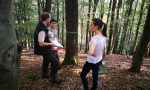 Revierleiter, Referendar und Praktikantin bei der Markierung der Altholzinsel Revierleiter, Referendar und Praktikantin bei der Markierung der Altholzinsel